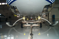 Heliporter and a Bell 412